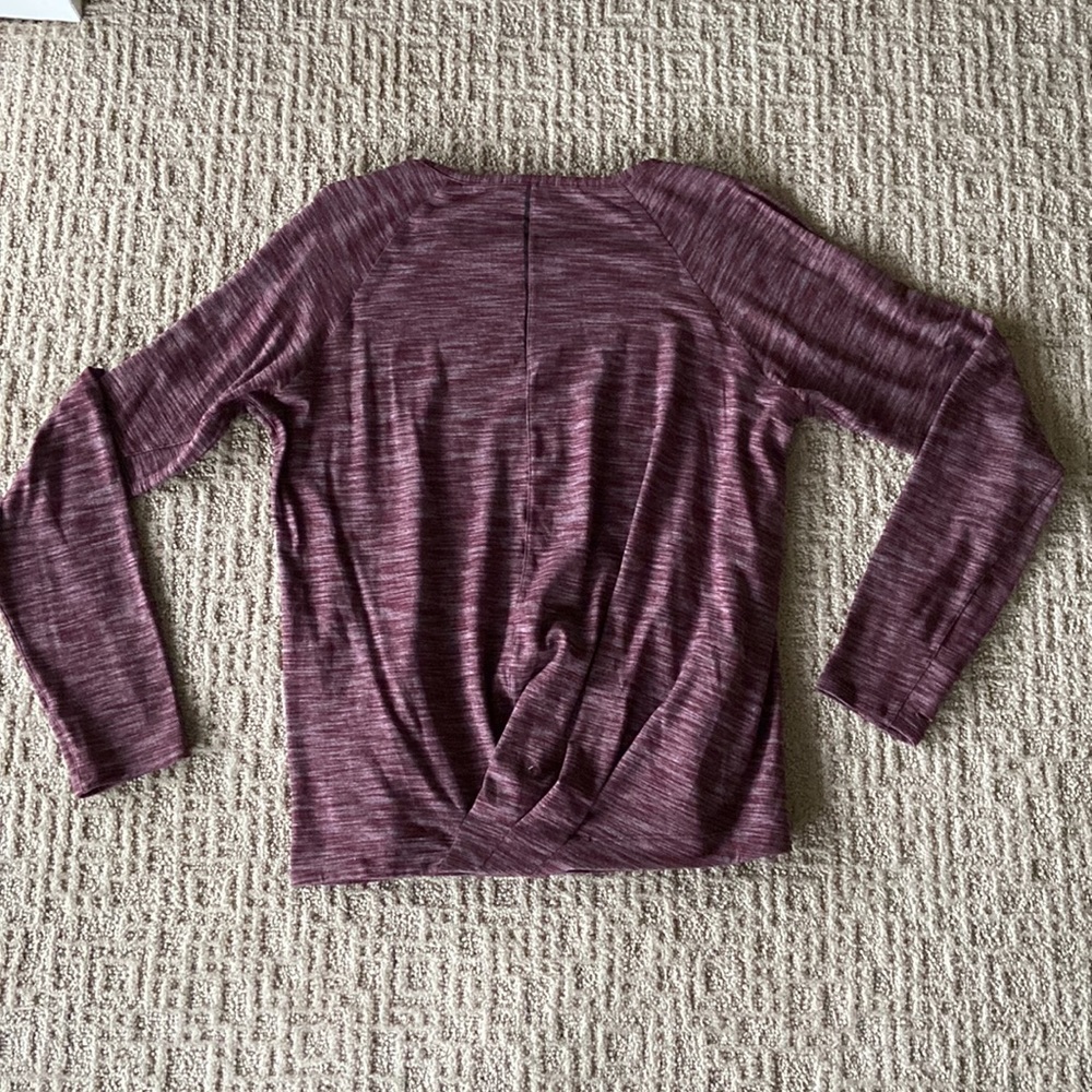 Euc Lululemon Pullover - image 4